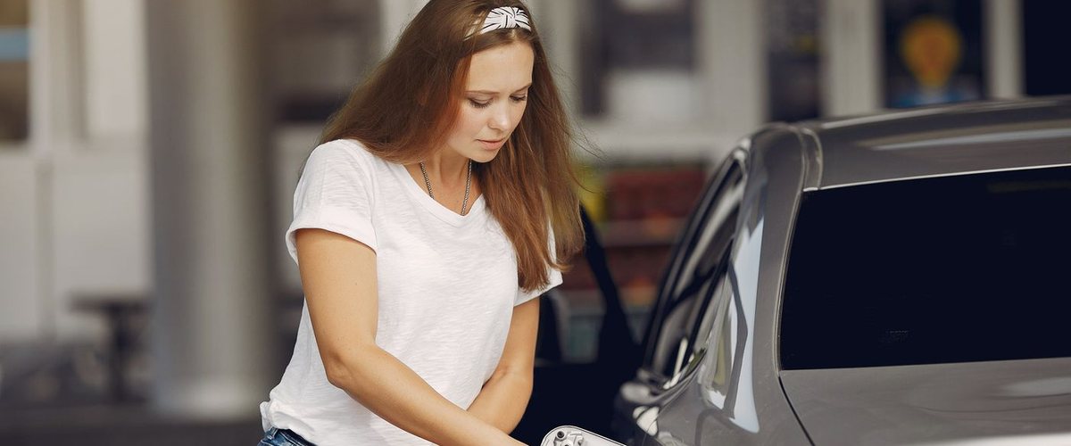 Zebrane zwroty zamieniają się w gotówkę dopiero przy tankowaniu, bilecie dalekobieżnym albo wycieczce. Bank wypłaca 20% wartości takiego zakupu.